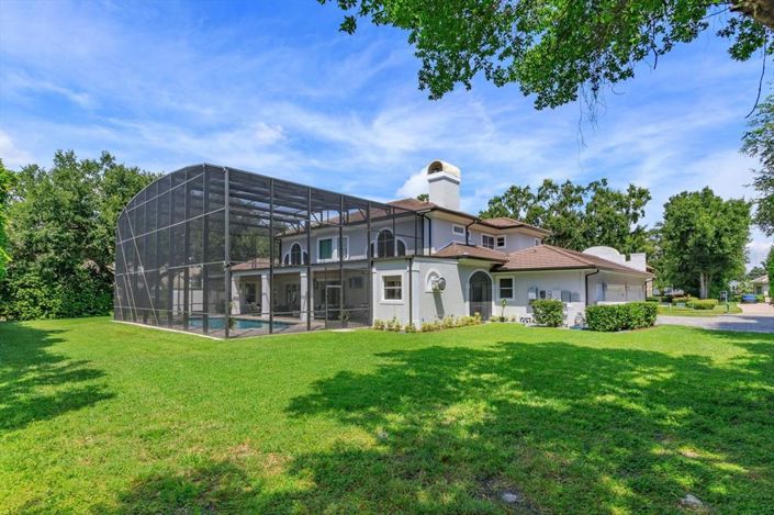 Image No.52-5 Bed Property for sale