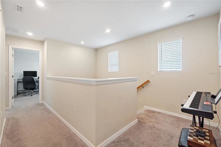 Image No.19-4 Bed Property for sale