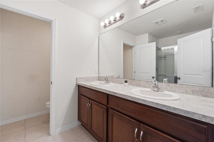 Image No.25-4 Bed Property for sale