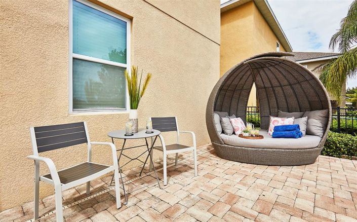 Image No.11-8 Bed Property for sale