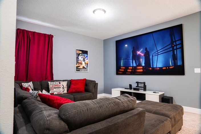 Image No.16-8 Bed Property for sale