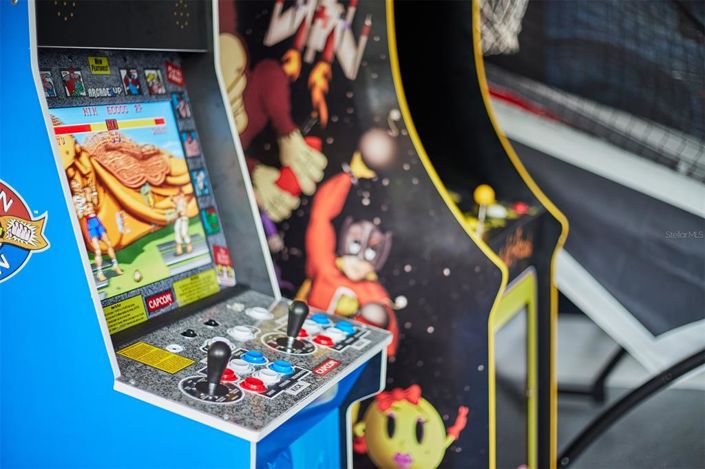 Image No.41-8 Bed Property for sale