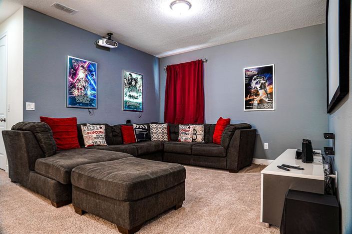 Image No.43-8 Bed Property for sale