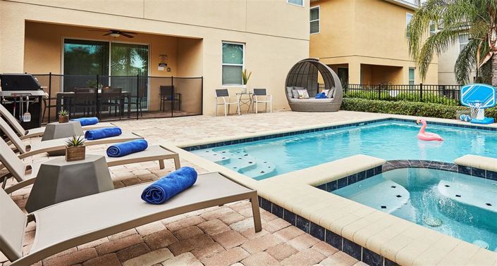 Image No.5-8 Bed Property for sale