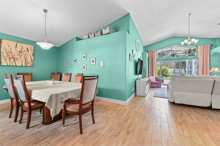 Image No.16-Propriété de 4 chambres à vendre à Clermont