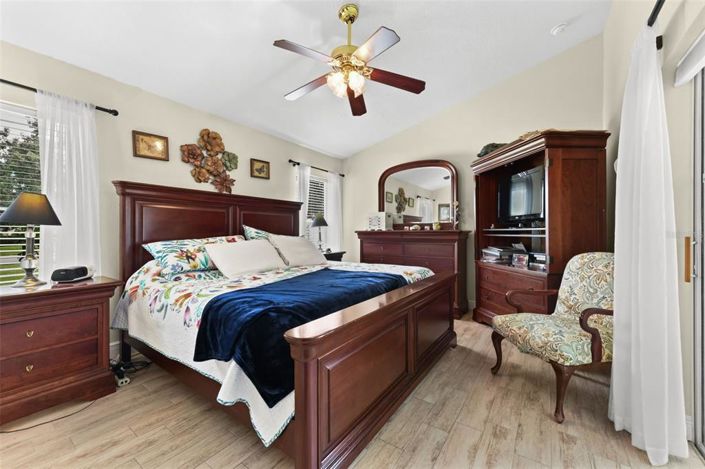 Image No.19-Propriété de 4 chambres à vendre à Clermont