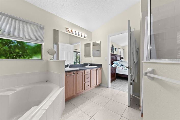 Image No.22-Propriété de 4 chambres à vendre à Clermont