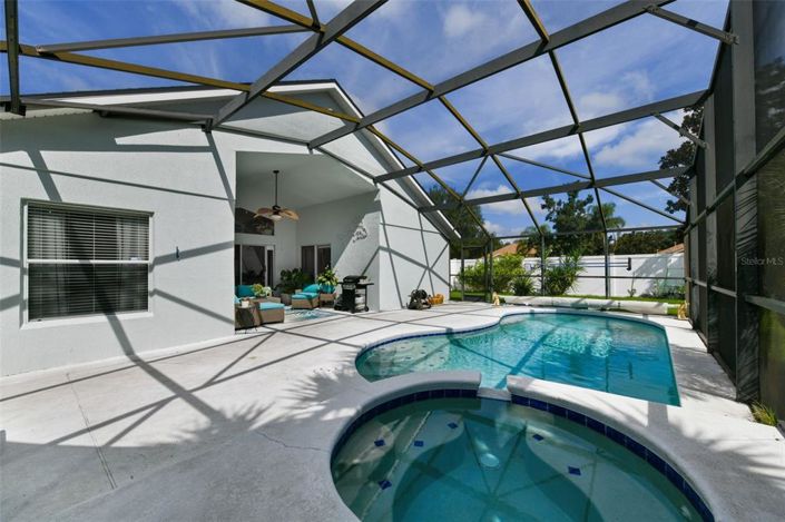 Image No.25-Propriété de 4 chambres à vendre à Clermont