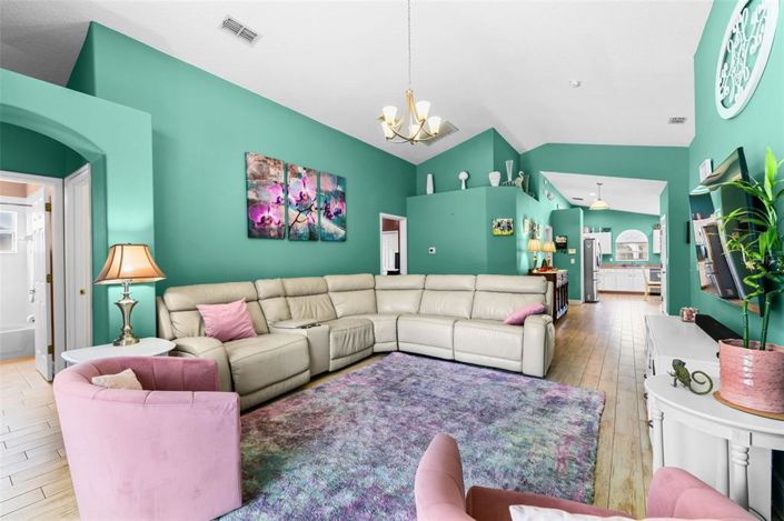 Image No.6-Propriété de 4 chambres à vendre à Clermont