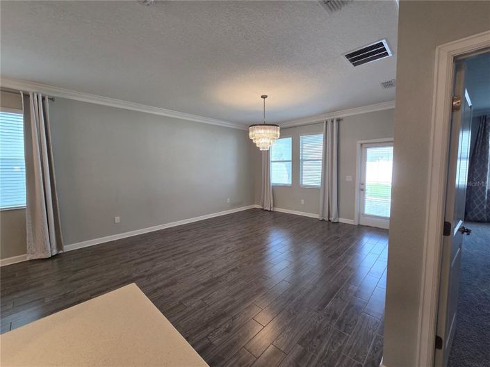 Image No.11-5 Bed Property for sale