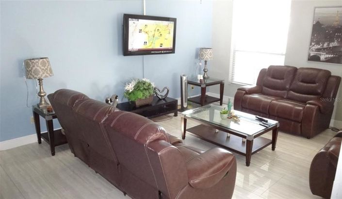 Image No.3-3 Bed Property for sale