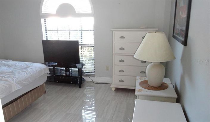 Image No.8-3 Bed Property for sale