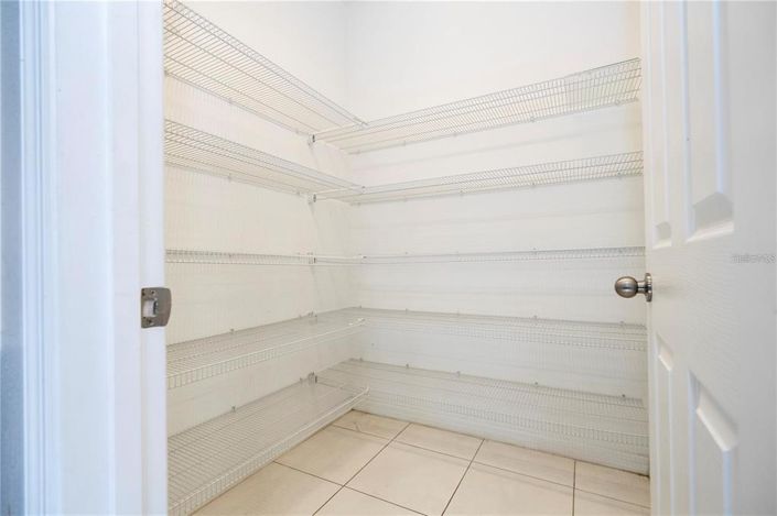 Image No.20-9 Bed Property for sale