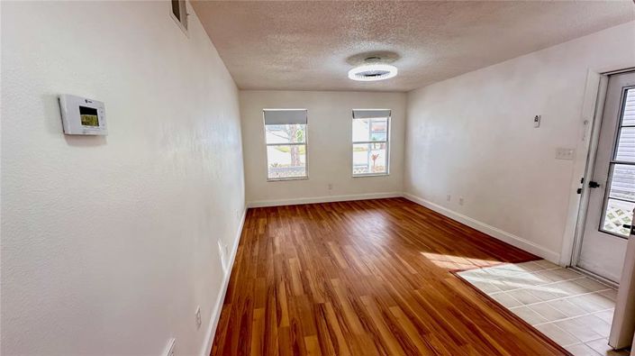 Image No.2-3 Bed Property for sale