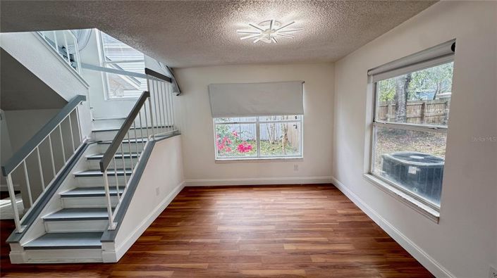 Image No.4-3 Bed Property for sale