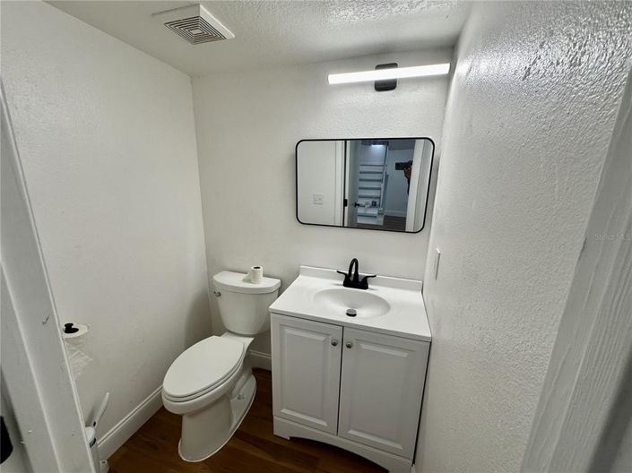 Image No.8-3 Bed Property for sale