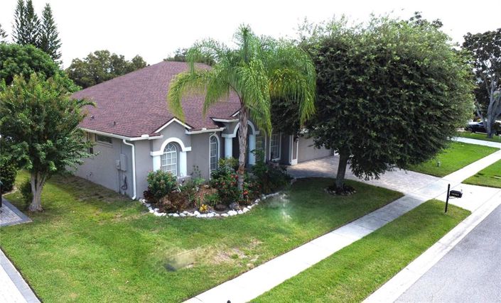 Image No.2-Propriété de 4 chambres à vendre à Orlando