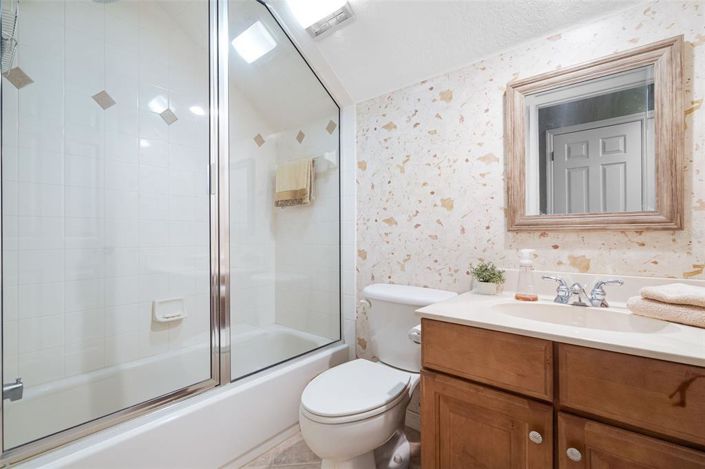 Image No.28-5 Bed Property for sale