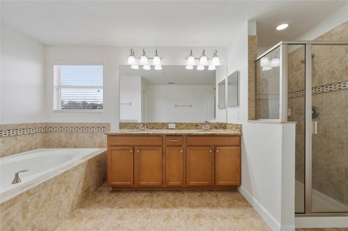 Image No.19-5 Bed Property for sale