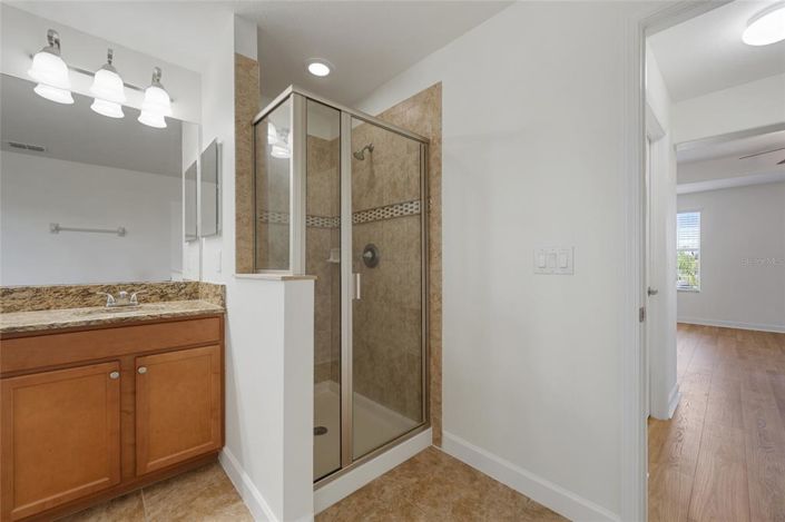 Image No.20-5 Bed Property for sale