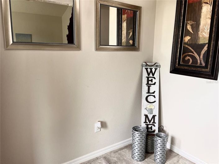 Image No.4-4 Bed Property for sale