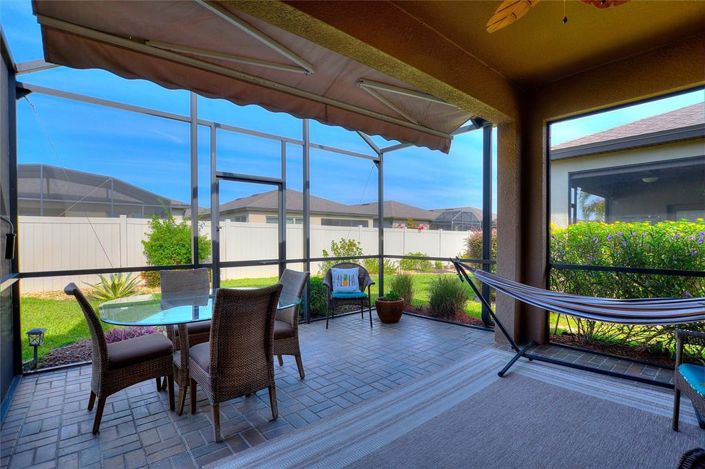 Image No.12-2 Bed Property for sale