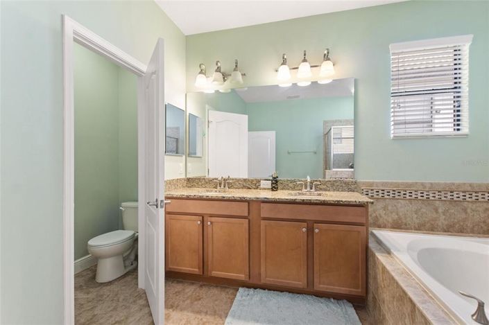 Image No.20-4 Bed Property for sale