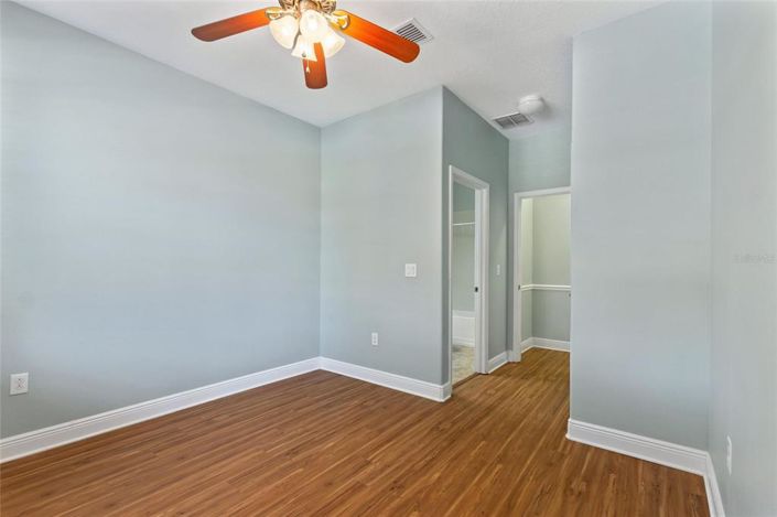 Image No.22-4 Bed Property for sale