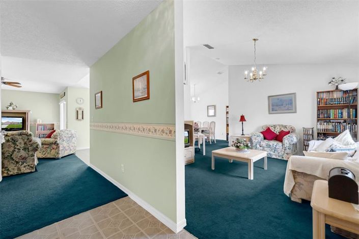 Image No.4-4 Bed Property for sale