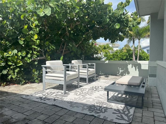 Image No.11-3 Bed Property for sale