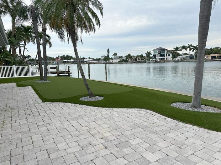 Image No.18-3 Bed Property for sale