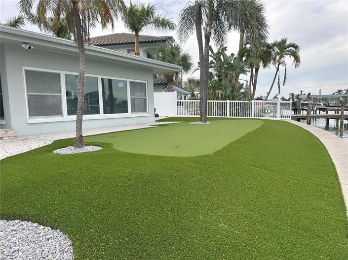 Image No.22-3 Bed Property for sale