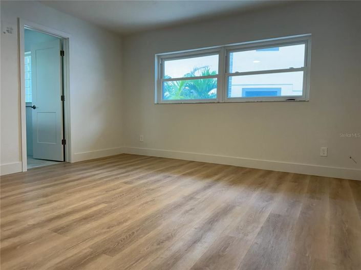 Image No.54-3 Bed Property for sale