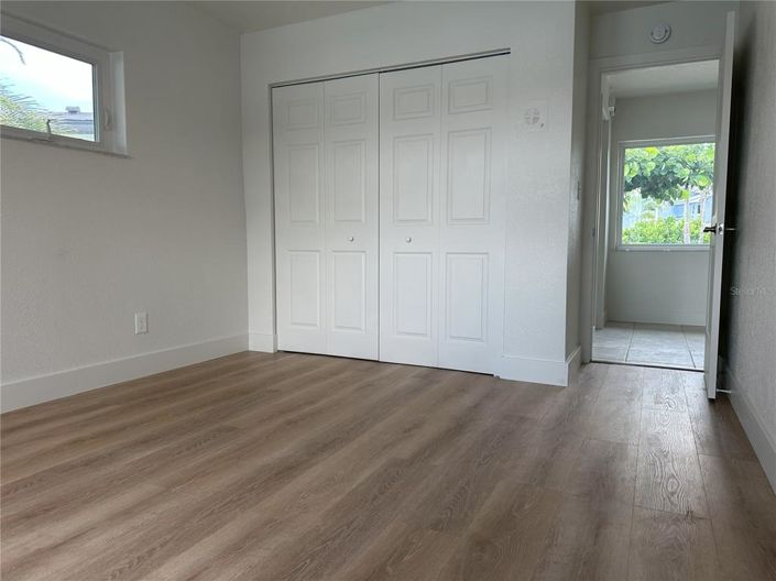 Image No.60-3 Bed Property for sale