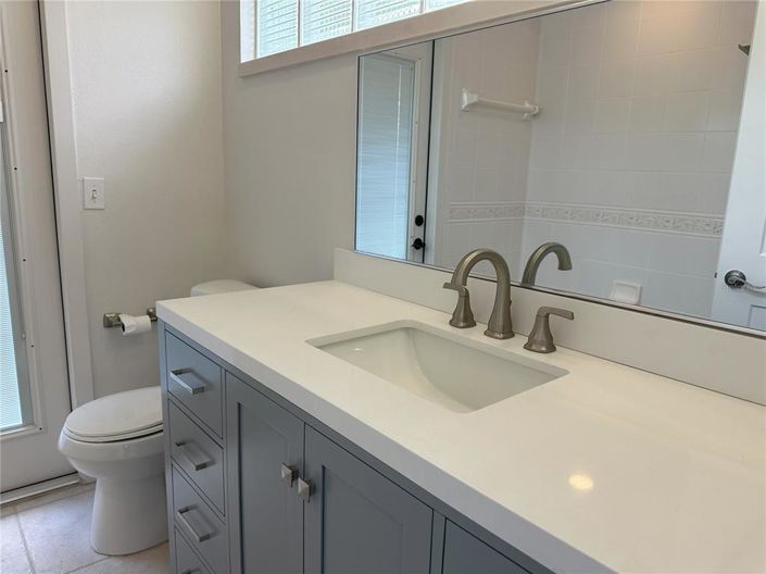 Image No.61-3 Bed Property for sale