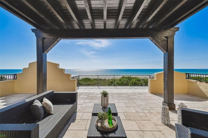 Image No.1-5 Bed Property for sale