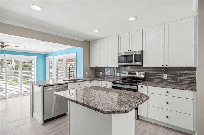 Image No.14-3 Bed Property for sale