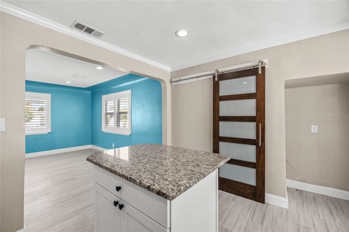 Image No.17-3 Bed Property for sale