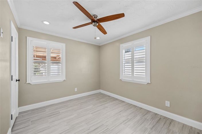 Image No.29-3 Bed Property for sale