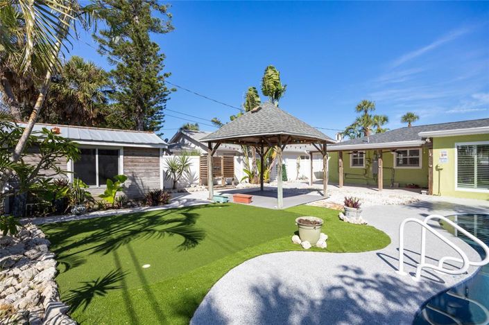 Image No.34-3 Bed Property for sale