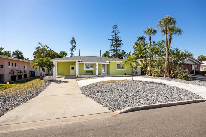 Image No.4-3 Bed Property for sale