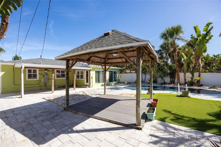 Image No.44-3 Bed Property for sale