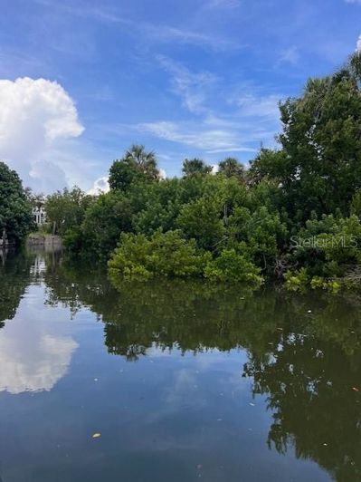 Image No.30-4 Bed Property for sale