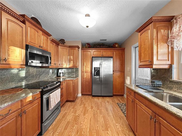 Image No.3-4 Bed Property for sale