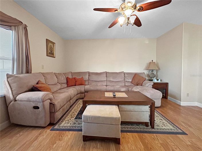 Image No.5-4 Bed Property for sale