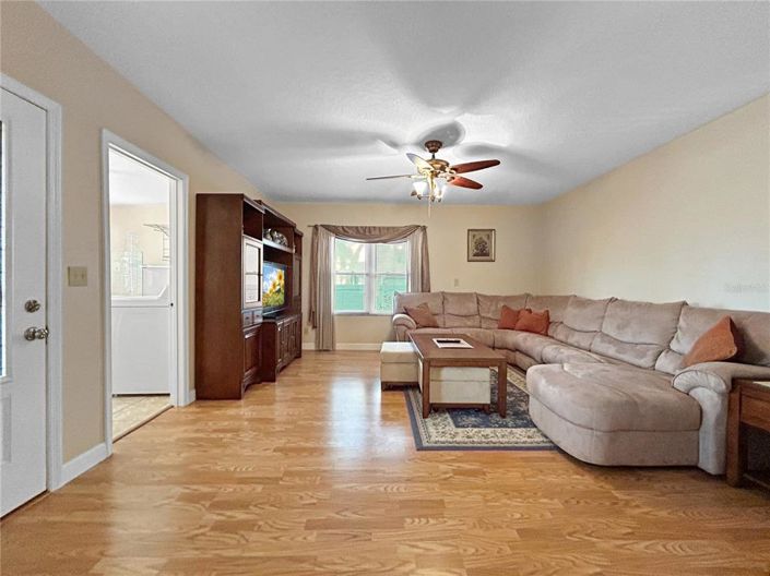 Image No.6-4 Bed Property for sale