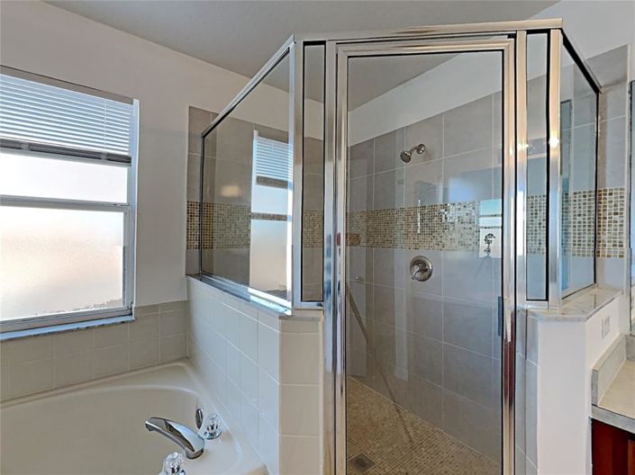 Image No.15-4 Bed Property for sale