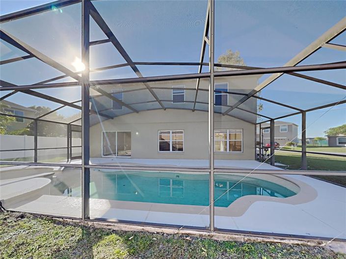 Image No.28-4 Bed Property for sale