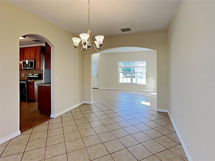 Image No.9-4 Bed Property for sale