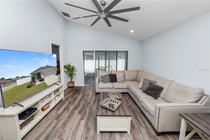 Image No.8-Propriété de 3 chambres à vendre à Davenport